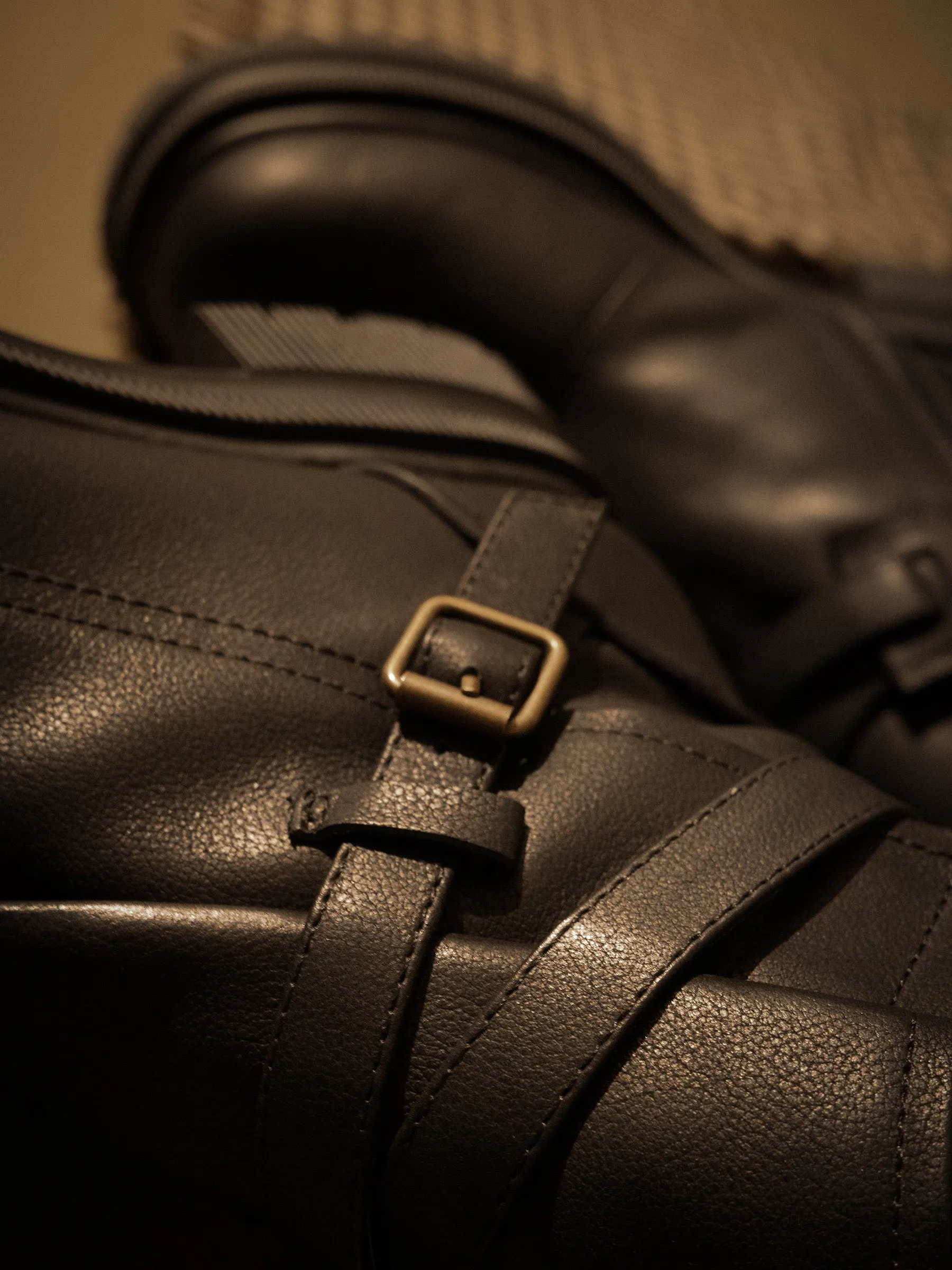 Round Toe Leather Pleated Boots