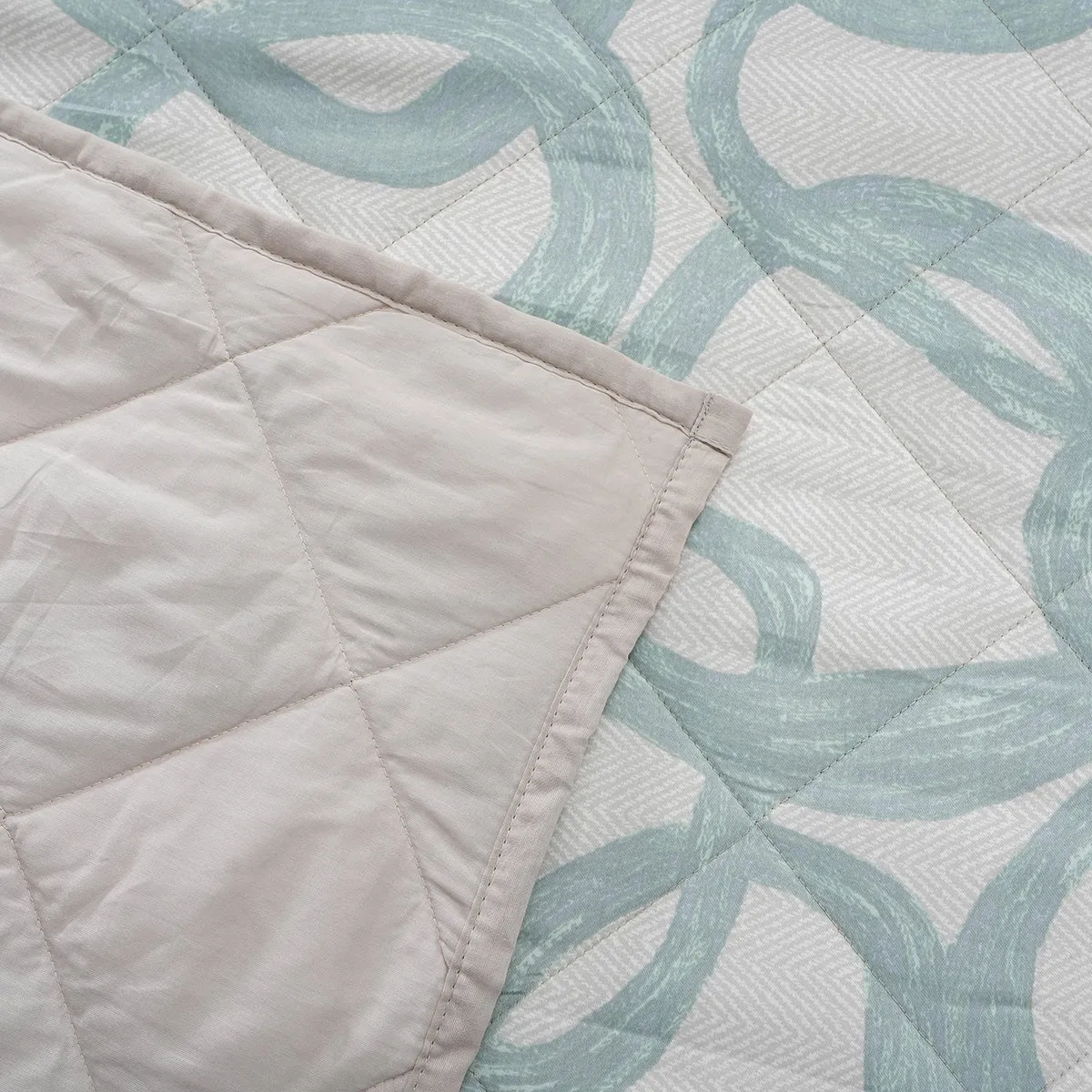 Royal Botanic 115 GSM Harriett Green Quilt/Quilted Bed Cover