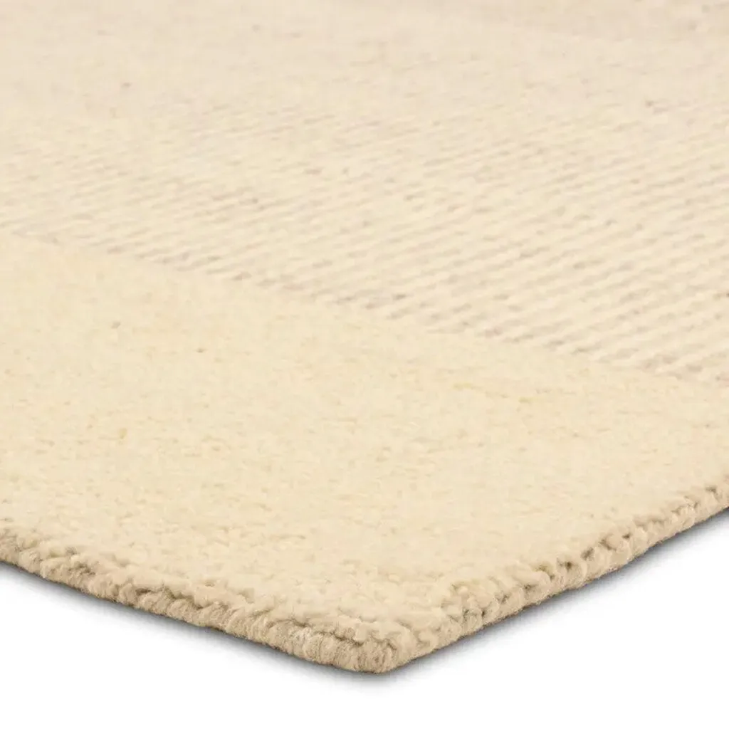 Rug in Angora