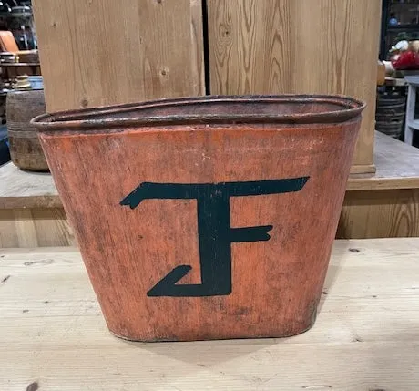 Rustic Metal Bucket    #6117