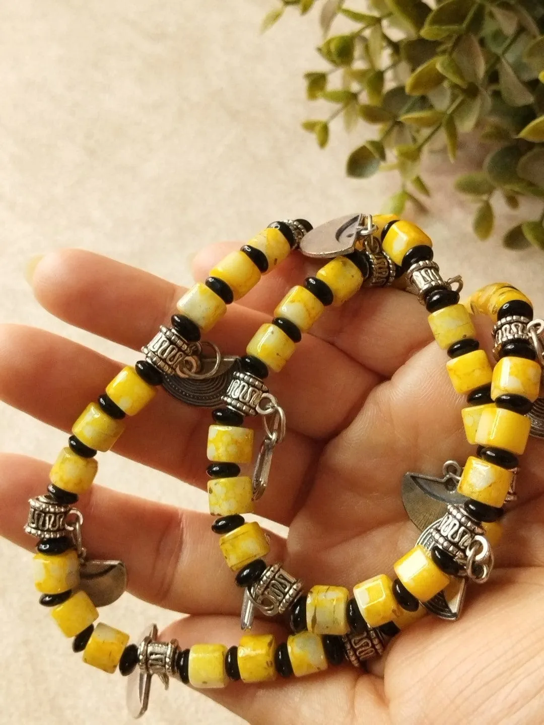 Rustic Yellow and Black Ceramic Beads Necklace Set