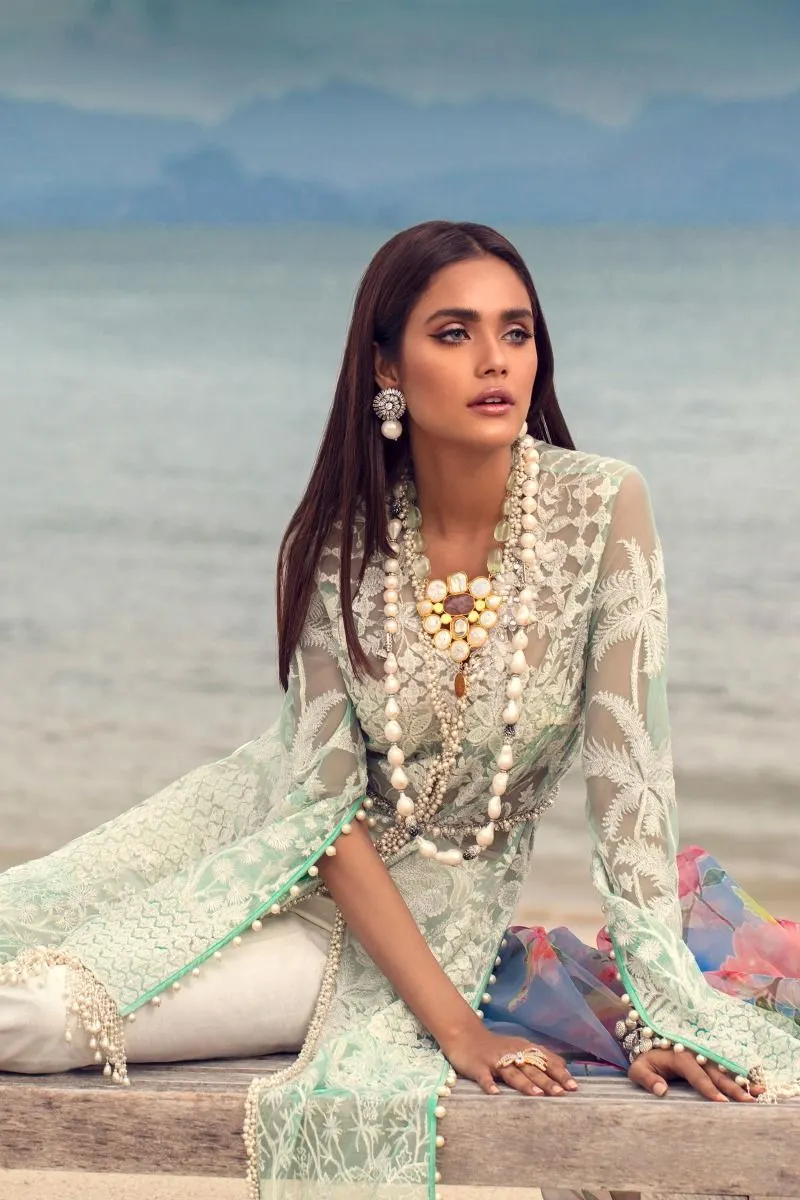 Sana Safinaz Luxury Lawn Collection 2020 – 8A