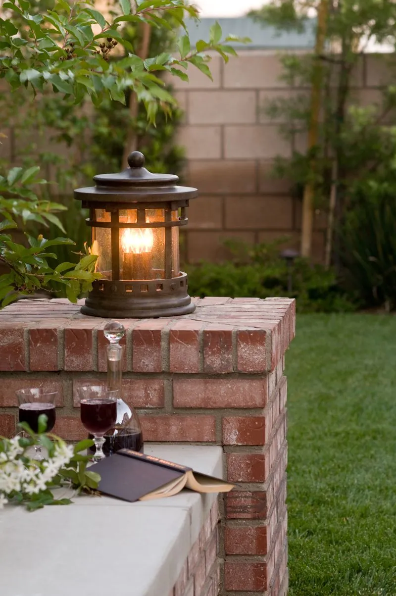 Santa Barbara VX 15" Sienna Outdoor Deck Lantern