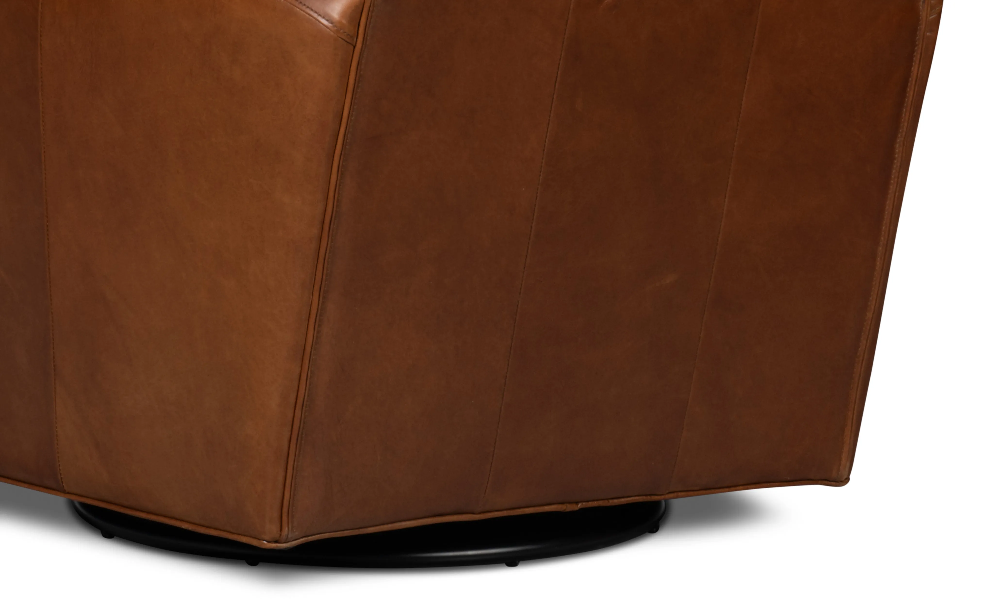 Sarreid - Taft Leather Swivel Chair  Havana Brown - Brown - Traditional