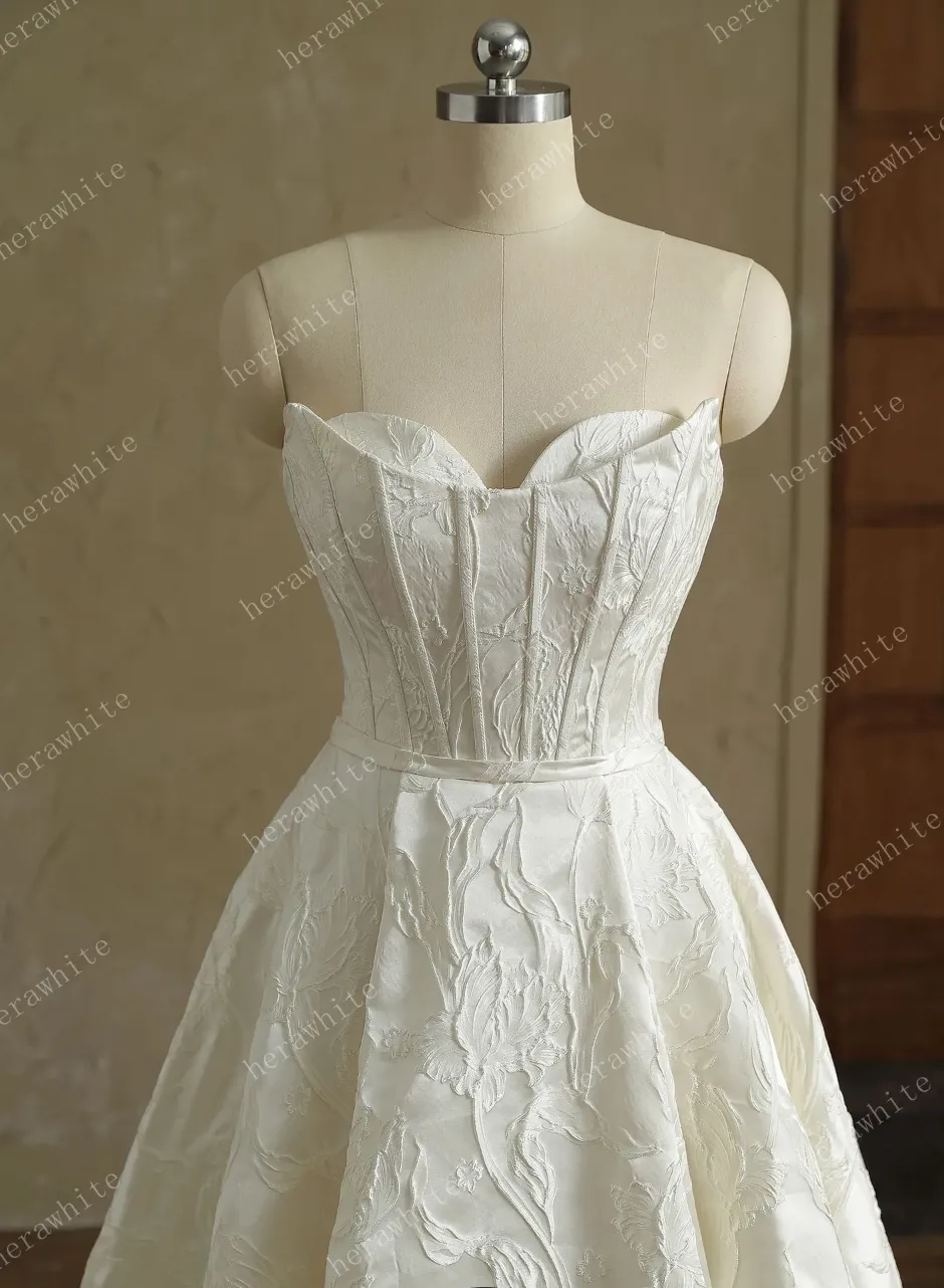 Satin Sleeveless  Ivory A-Line Split And Grace Wedding Dress