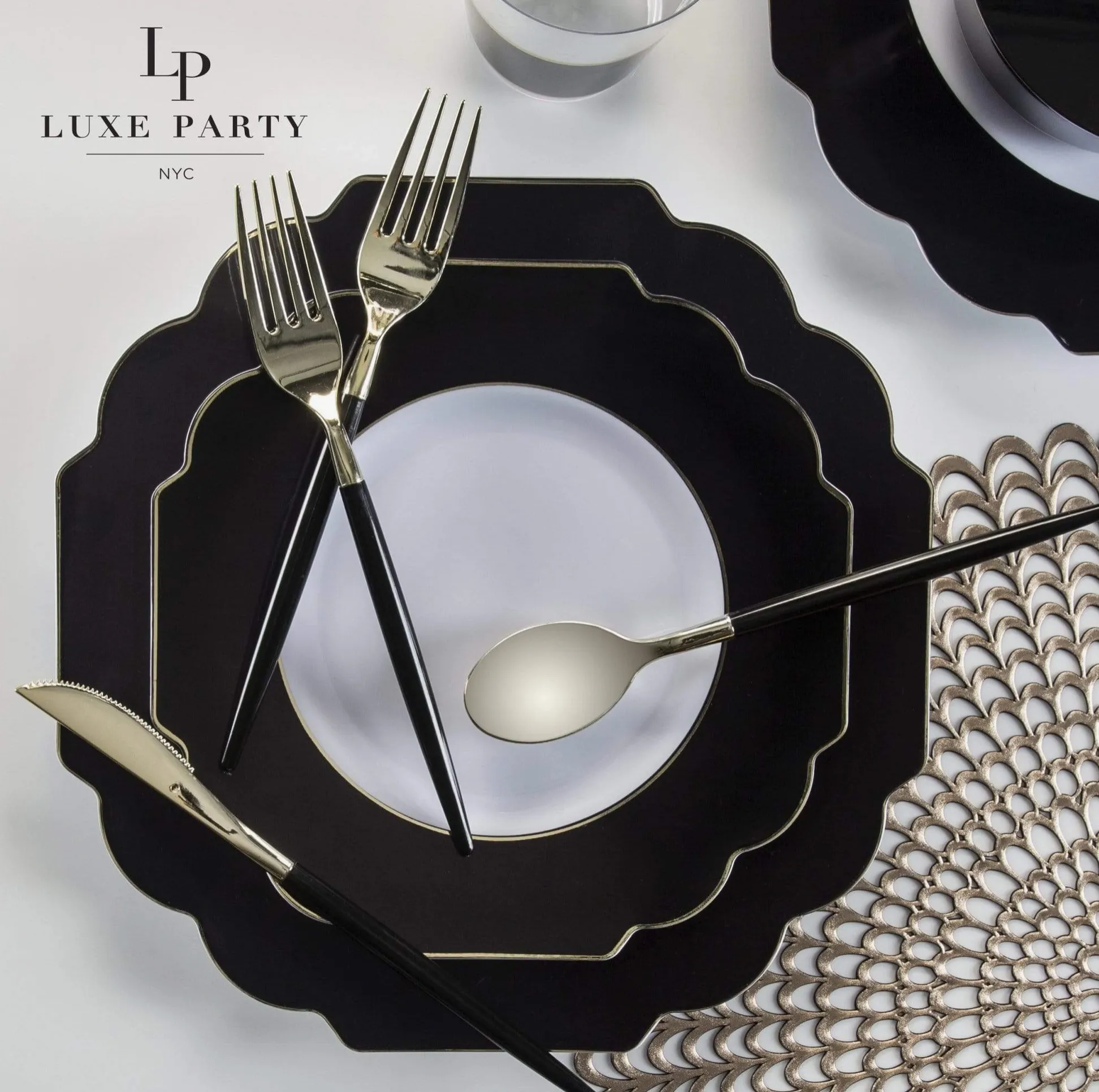 Scalloped Black w/ Gold Plastic Dinner Plates