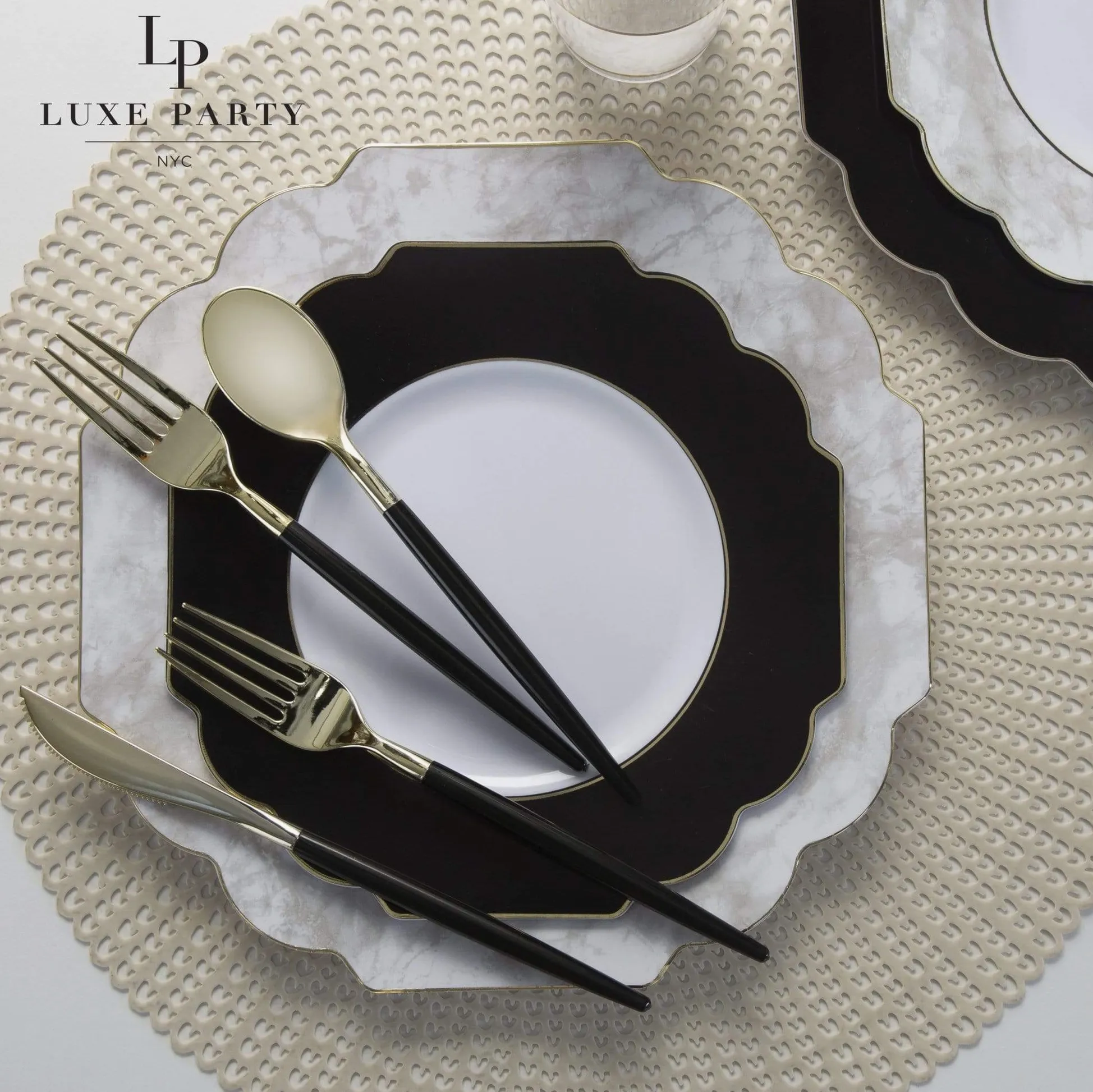 Scalloped Black w/ Gold Plastic Dinner Plates