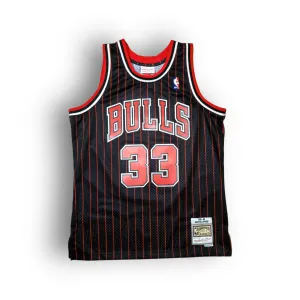 Scottie Pippen 1995-1996 Chicago Bulls Alternate Mitchell & Ness Swingman Jersey - Black