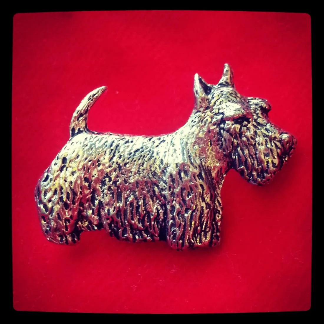 Scottish Terrier Dog pin in pewter