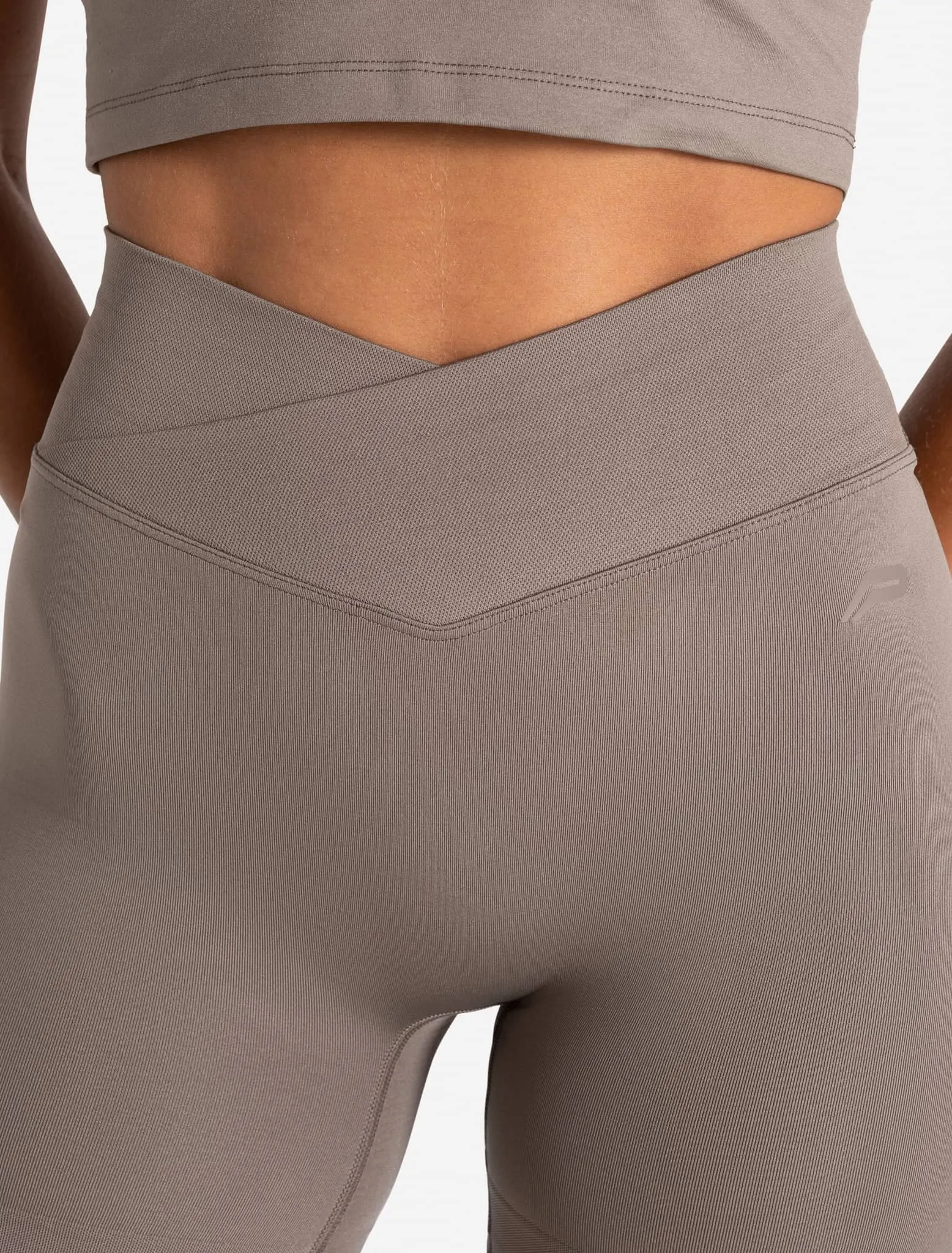 Sculpt Seamless Scrunch Shorts - Taupe