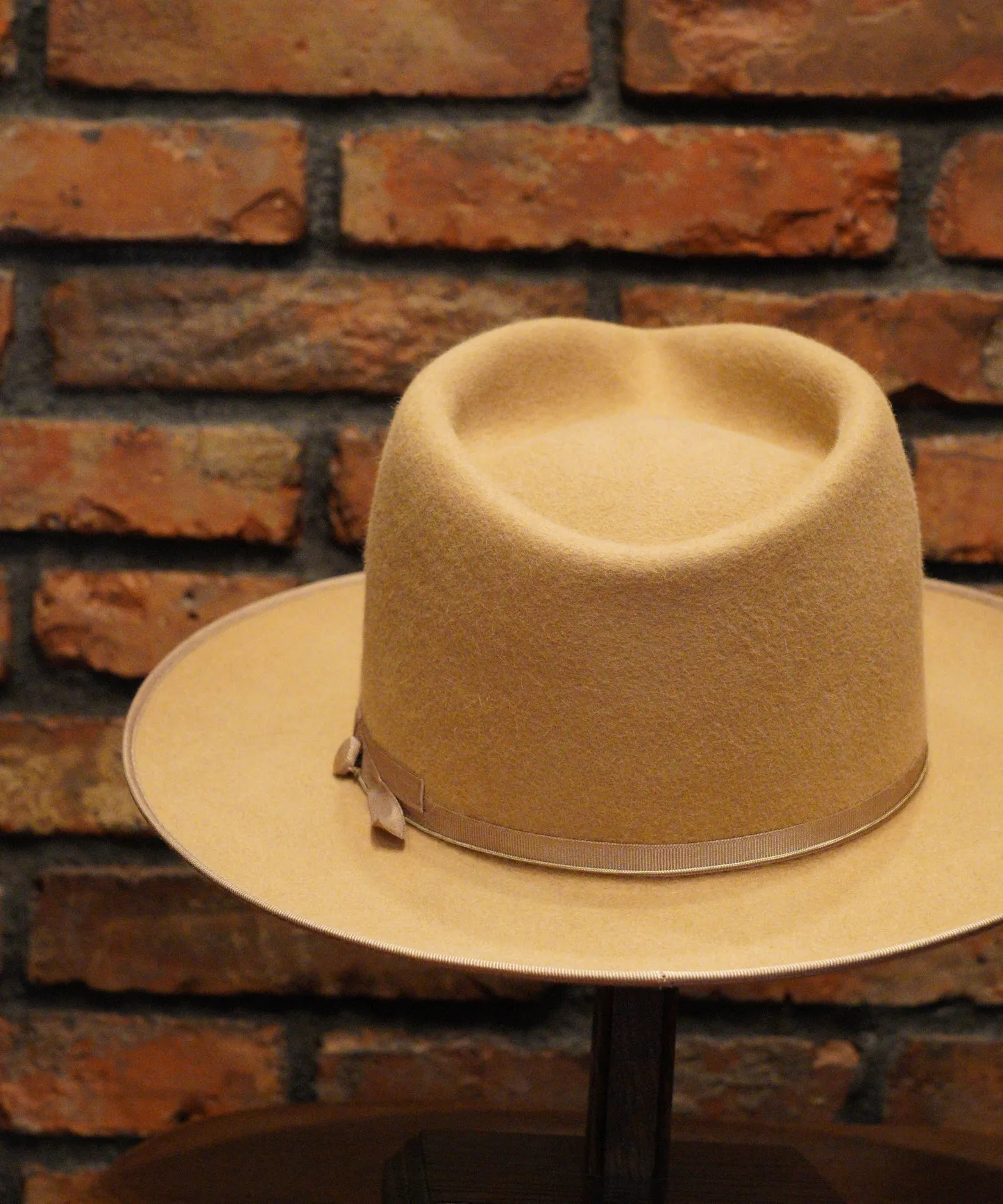 Serenity Style Felt Fedora Hat in Sliverbelly