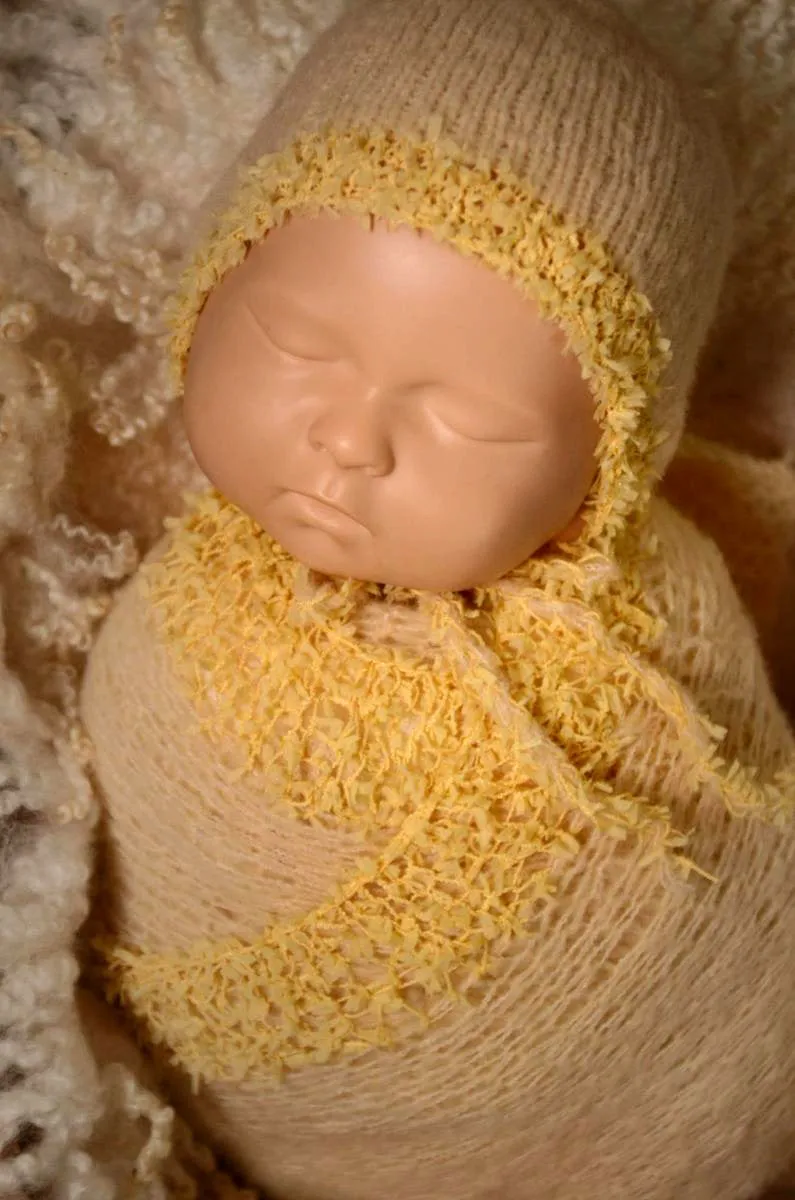 SET Fantasy Mohair Bonnet and Wrap - Light Yellow