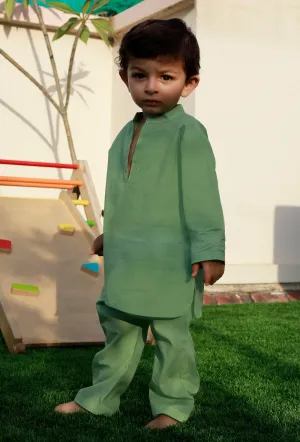 Set Of 2: Leafy Green Cotton Kurta And Green Pyjama