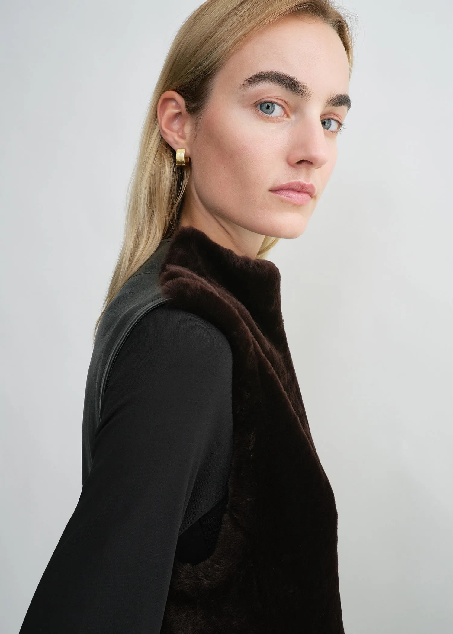 Shearling-front top espresso