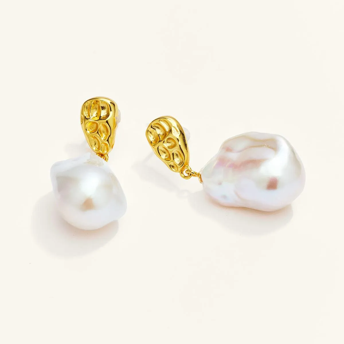 Shining Baroque Pearl Drop Earrings