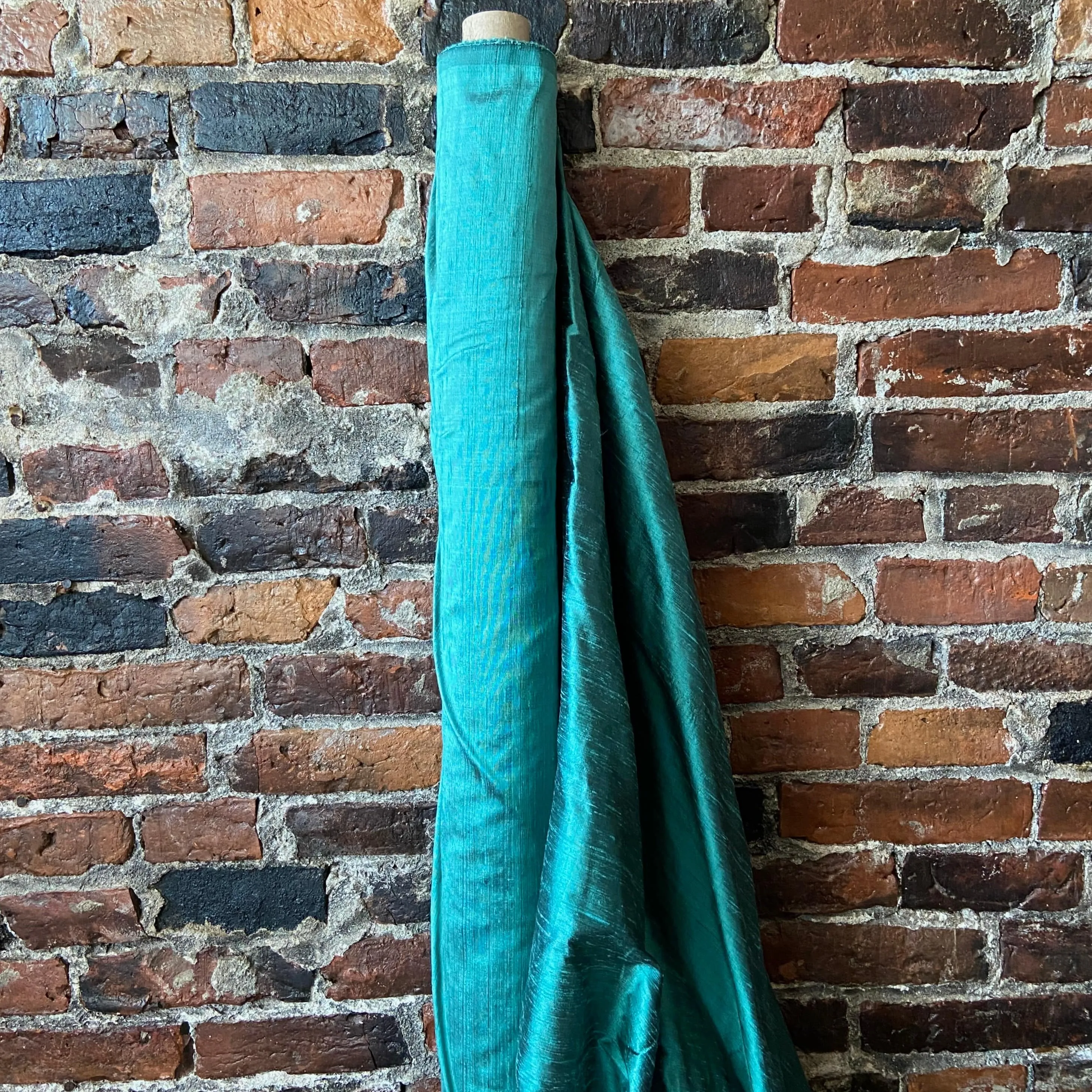 Shoreline Silk in Lagoon - 44"/45" Wide