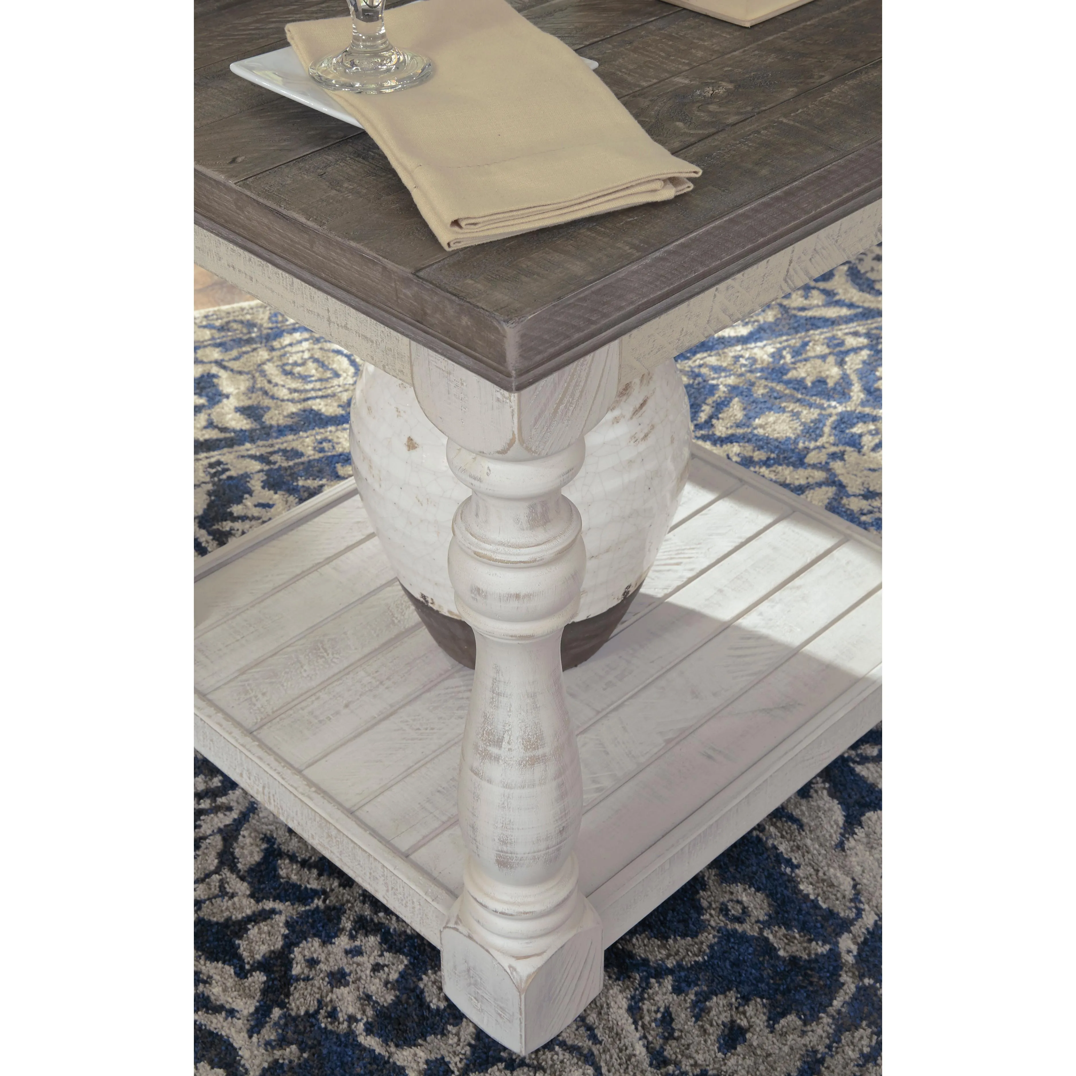 Signature Design by Ashley Havalance Occasional Table Set T814-1/T814-3/T814-3