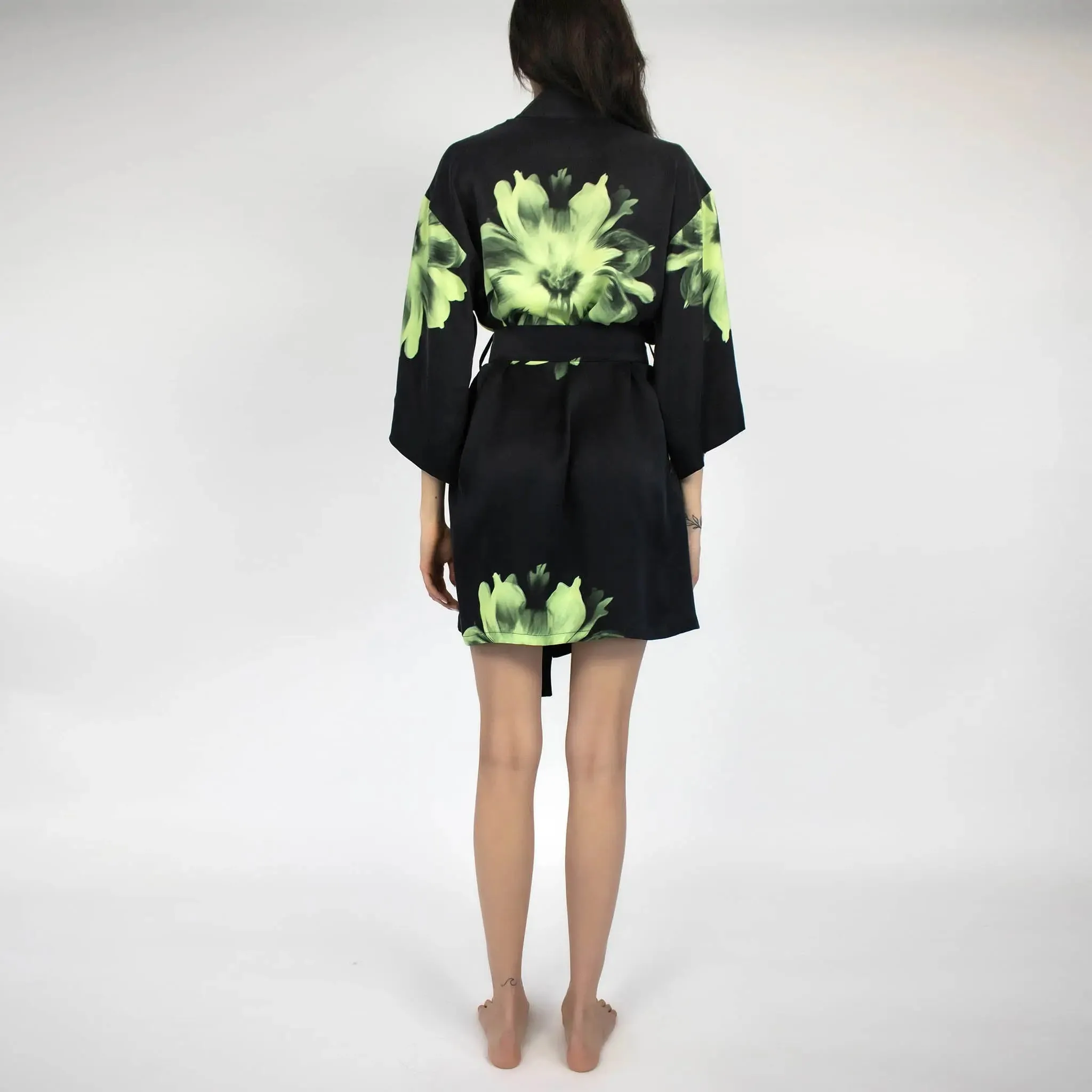 Silk Dreamscape Short Kimono Robe Black Flower