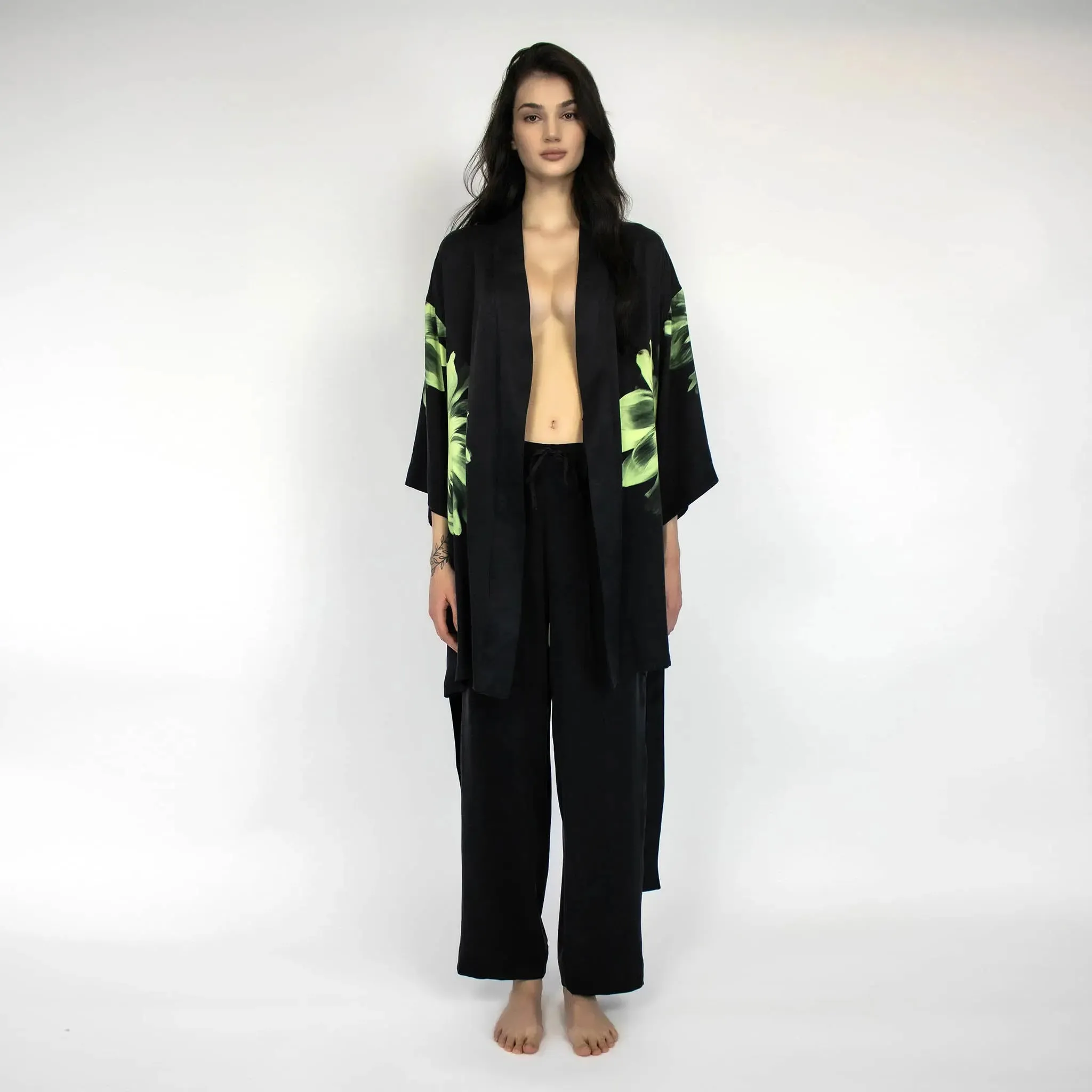 Silk Dreamscape Short Kimono Robe Black Flower