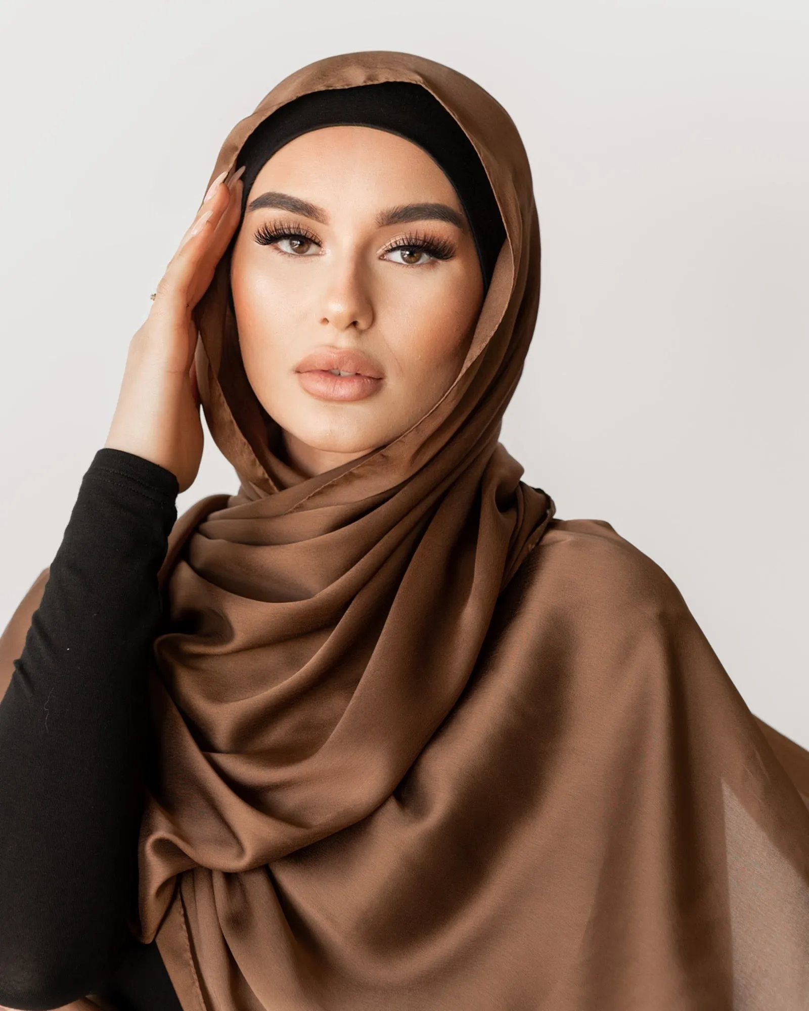 SILK LOOK BROWN SCARF