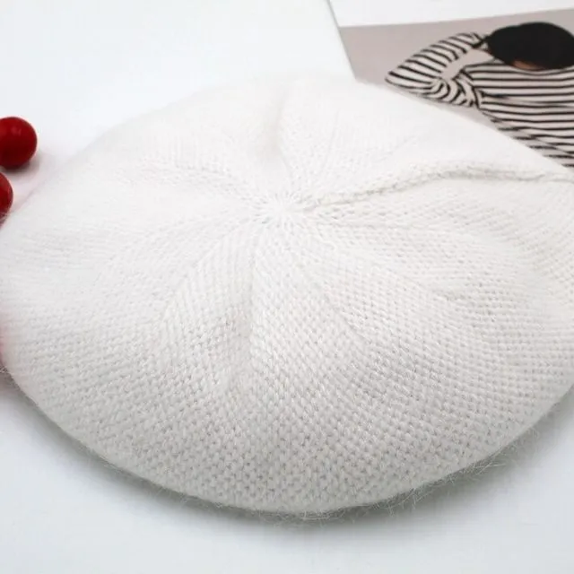 Simple and Chic Winter Beret