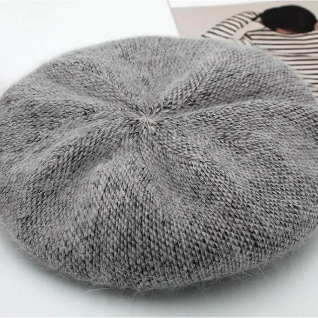 Simple and Chic Winter Beret