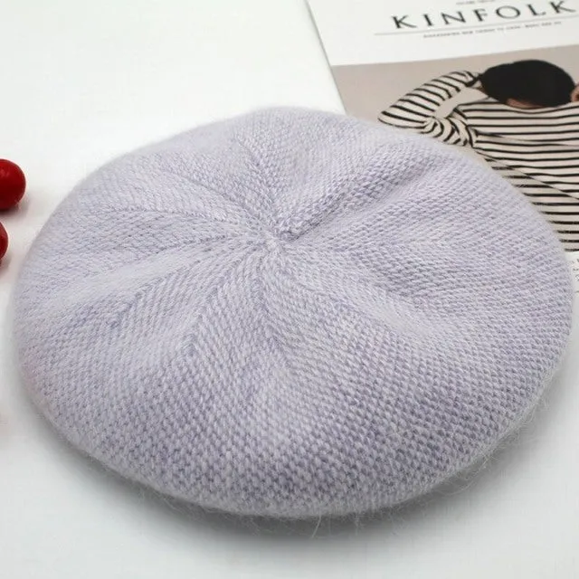 Simple and Chic Winter Beret