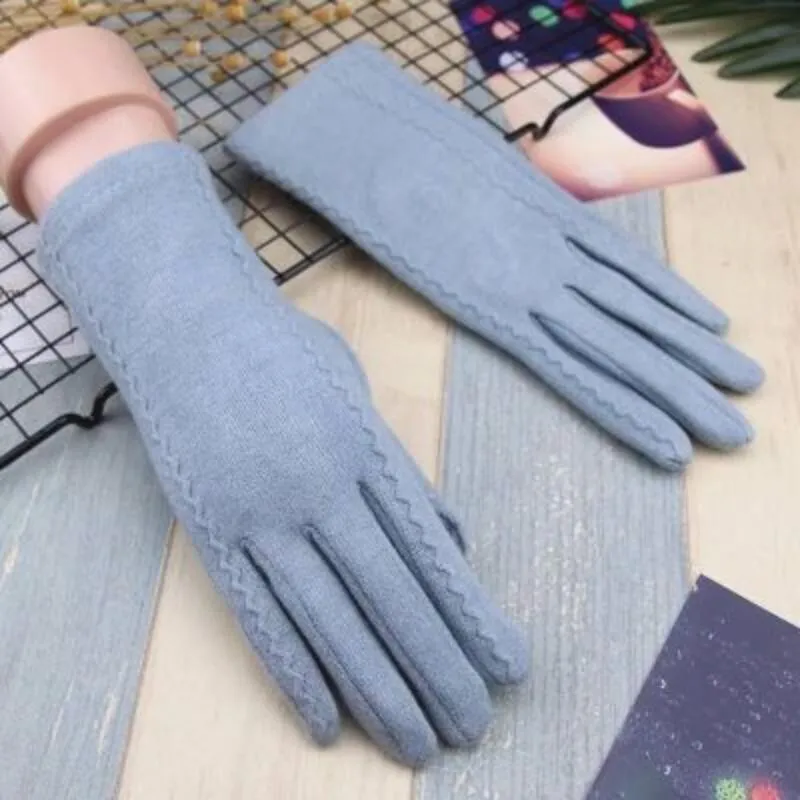 Simple and Chic Winter Glove Liners