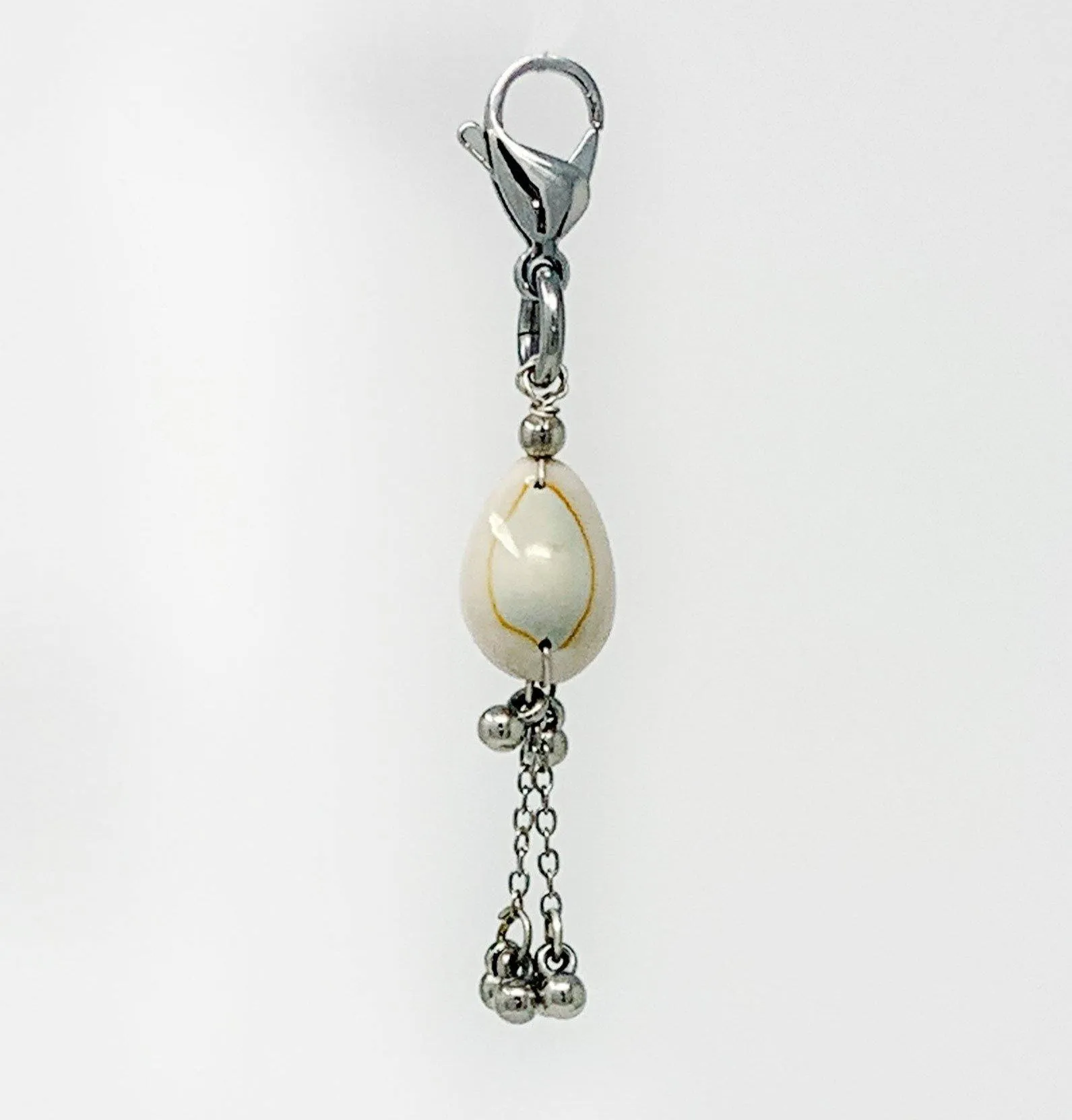 Single Tier Cowrie Shell Attachment in Silver