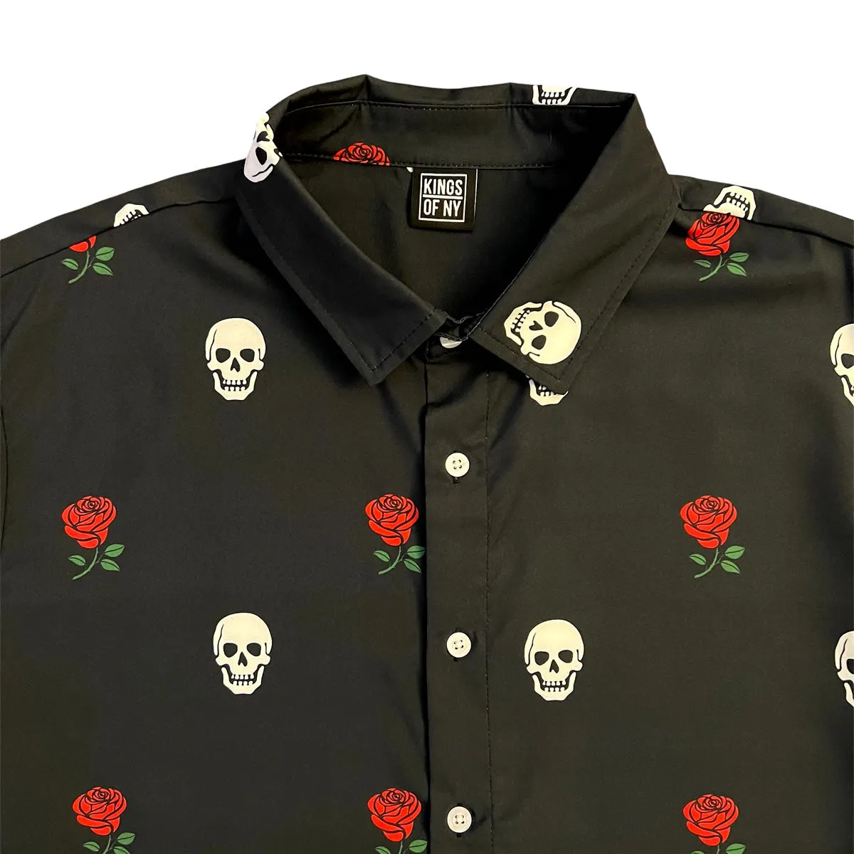 Skull And Roses Men’s Short Sleeve Button Down Shirt