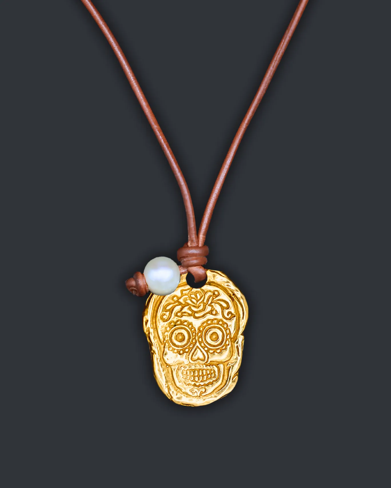 Skull Side Pearl (Gold)