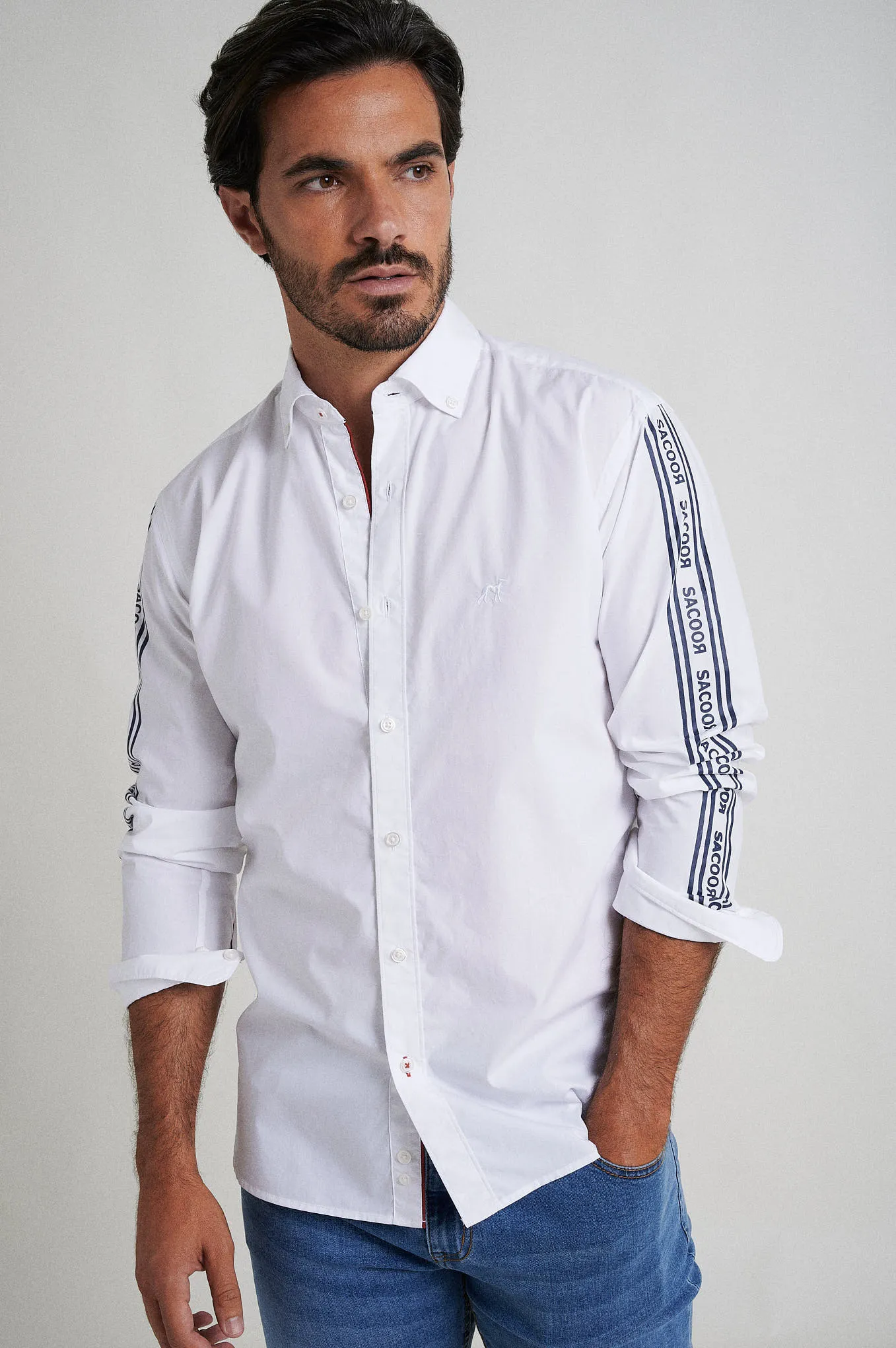 Slim fit 100% cotton shirt