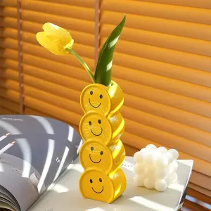 Smiley Ceramic Vase – Cheerful Handmade Home Decor