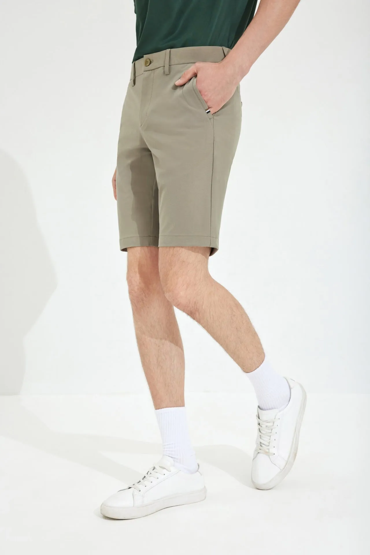 Soft Multi-Way Stretch Shorts in Smart Fit