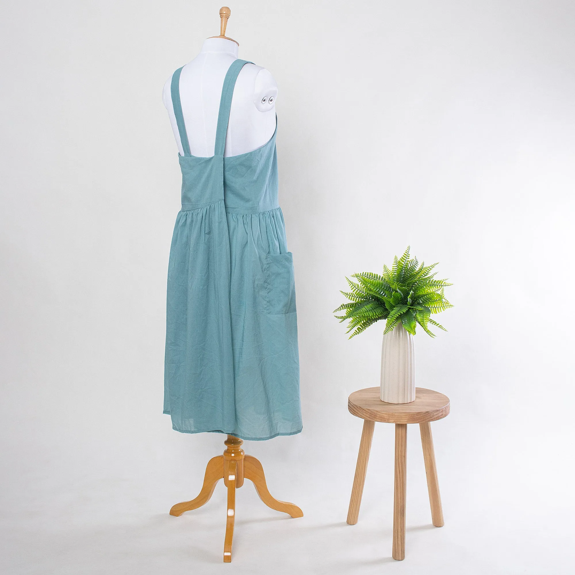 Soft Solid Best Apron Designs for Women