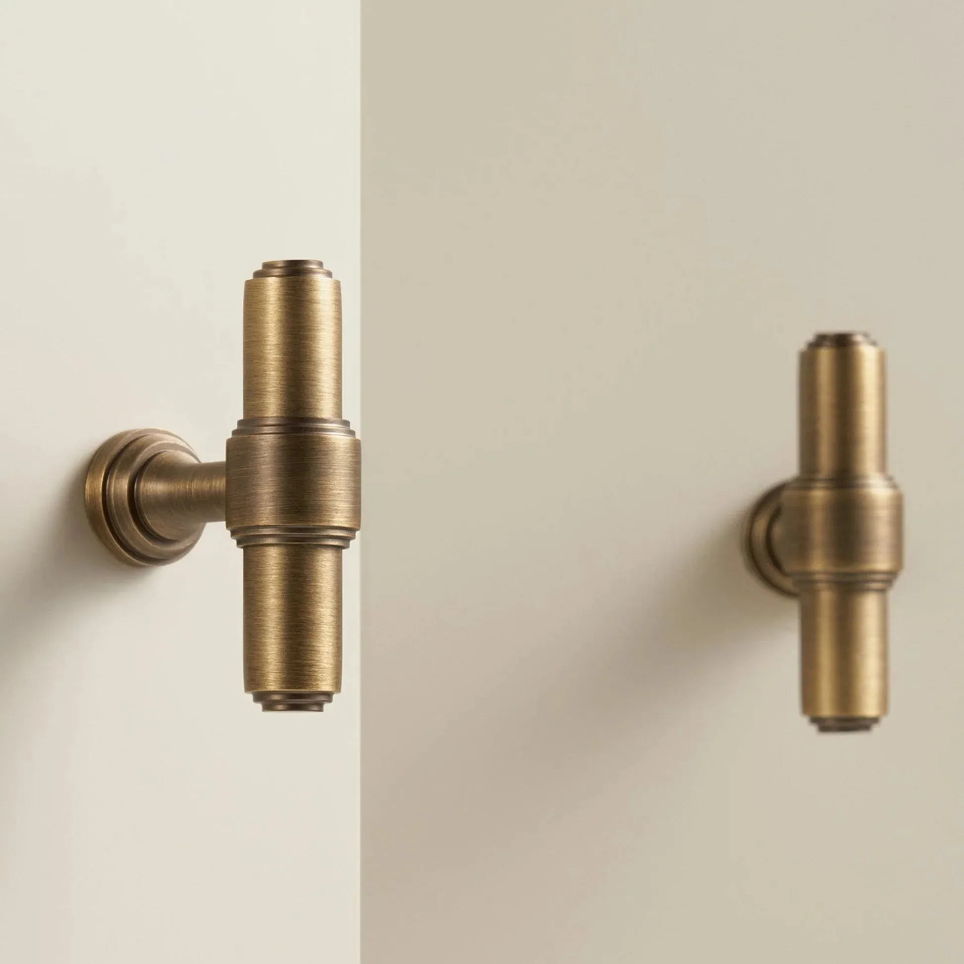 SOLON / Solid Brass T-Bar