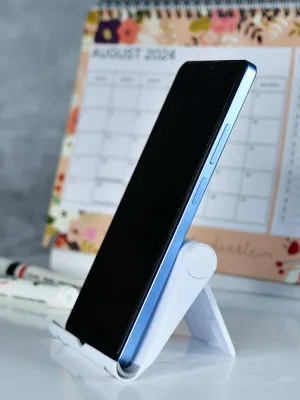 Sowpeace - Adjustable White Tablet Stand | Trendy Desk Accessory