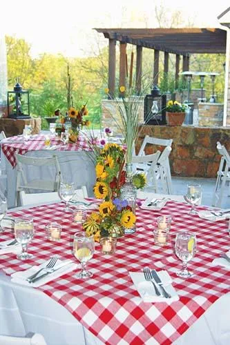 Square Checkered Tablecloth, Gingham Tablecloths