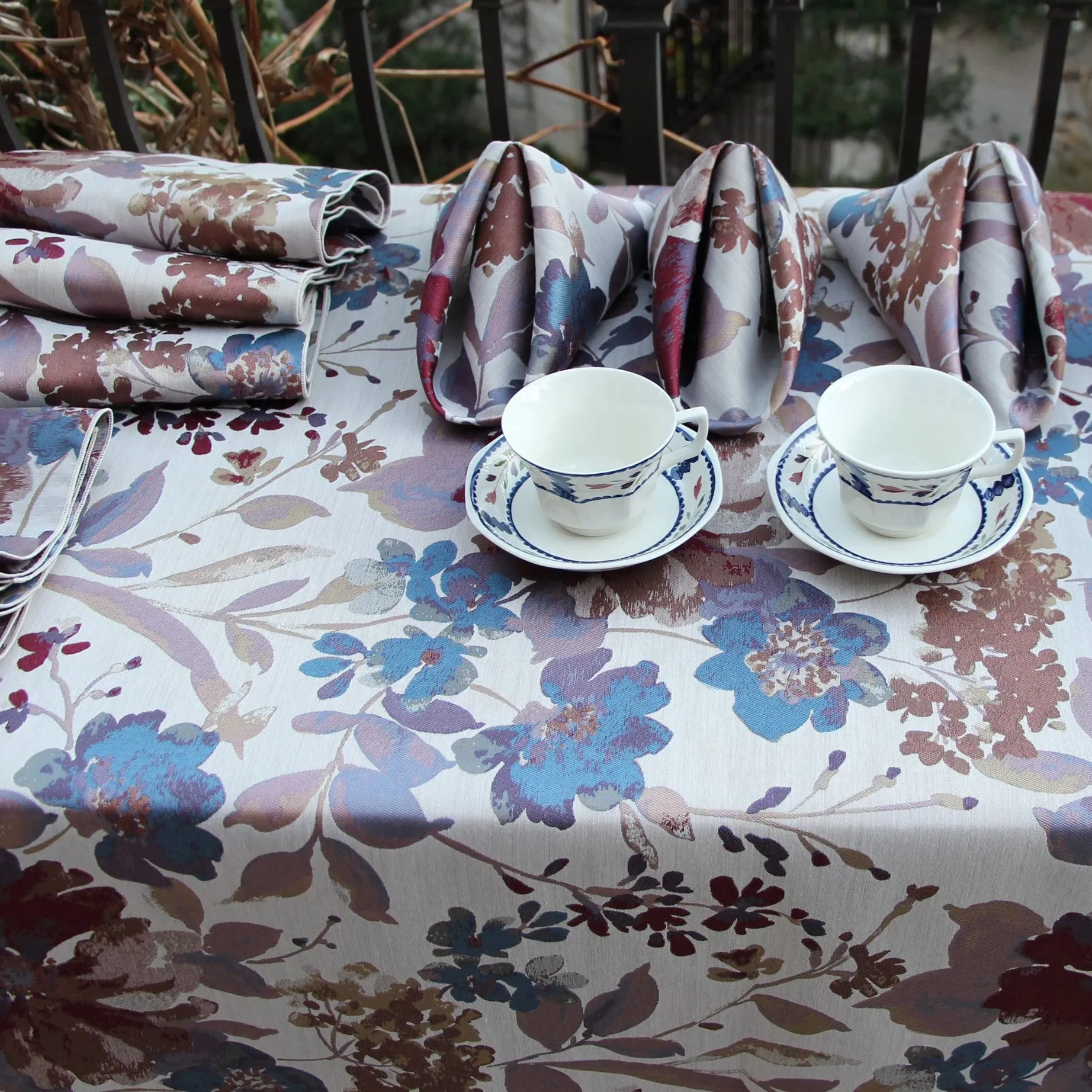 Square Floral Tablecloths