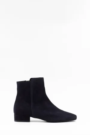 Square toe boots in navy suede