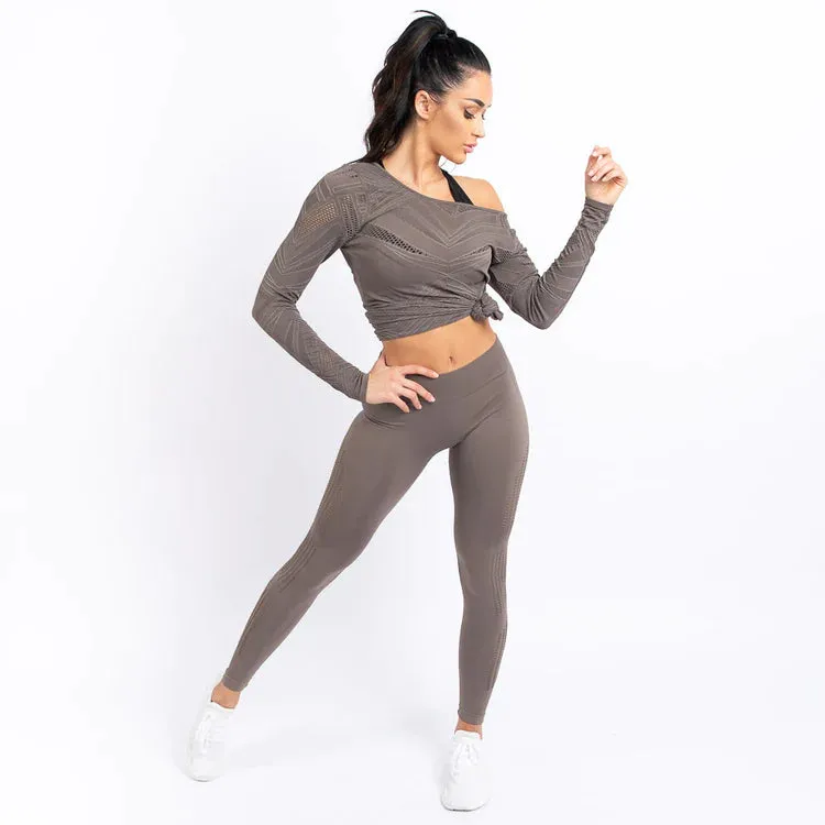 SQUATWOLF Women She-Wolf Seamless Tee