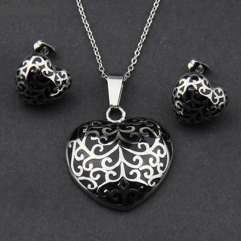 Stainless Steel Jewelry Retro Pattern Heart Enamel Jewelry Set for Women in Silver Color