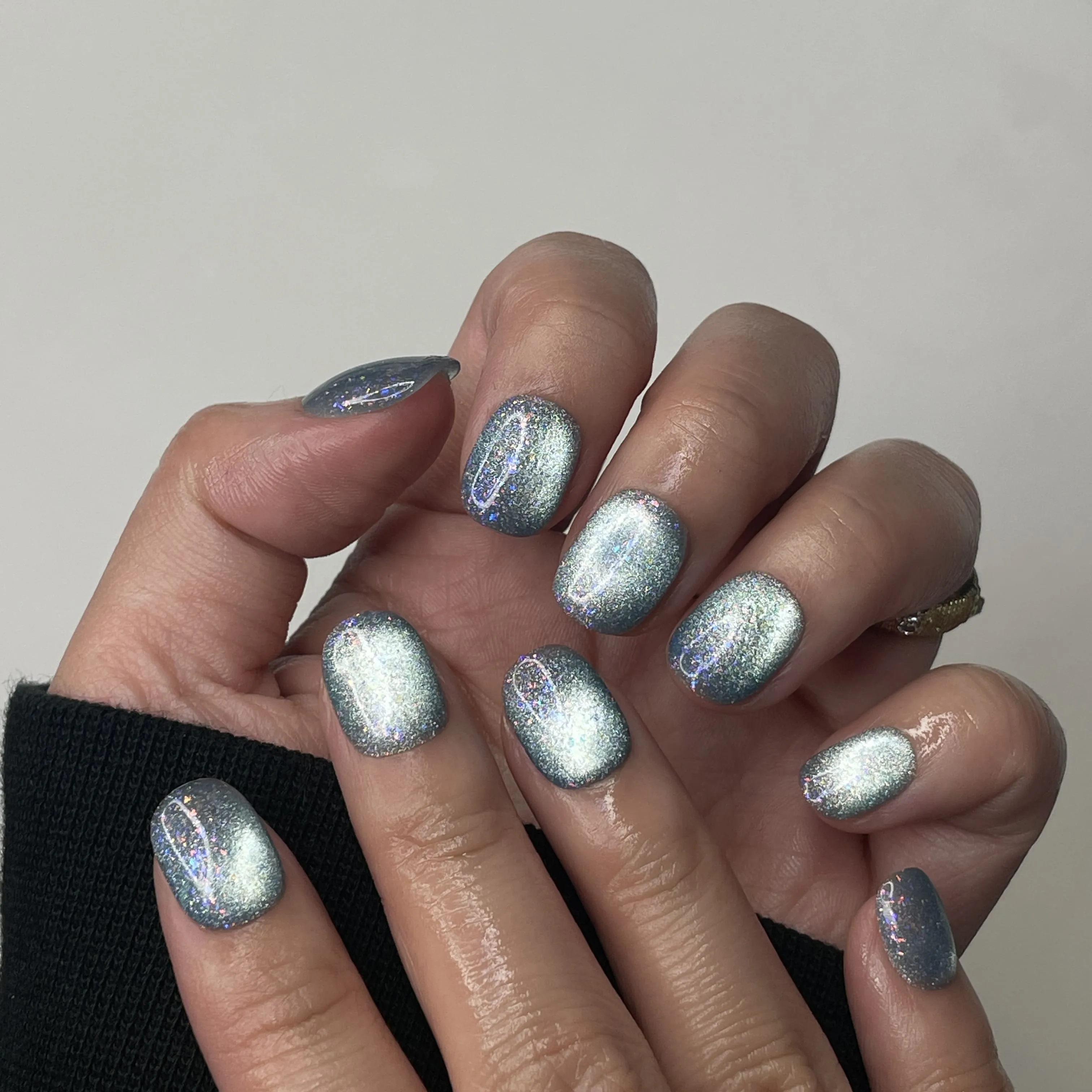 Stardust Cat Eye Nails