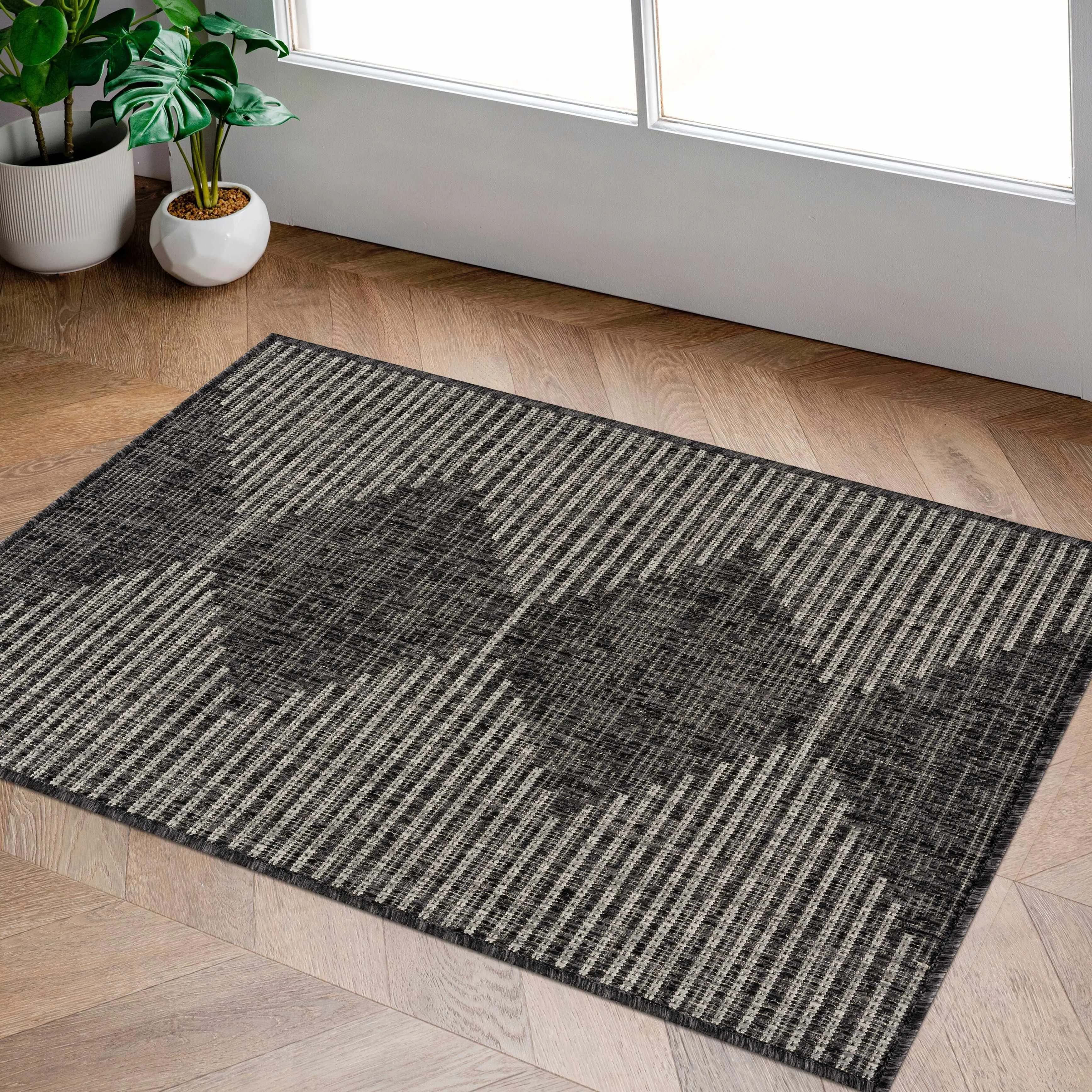 Stephan Area Rug