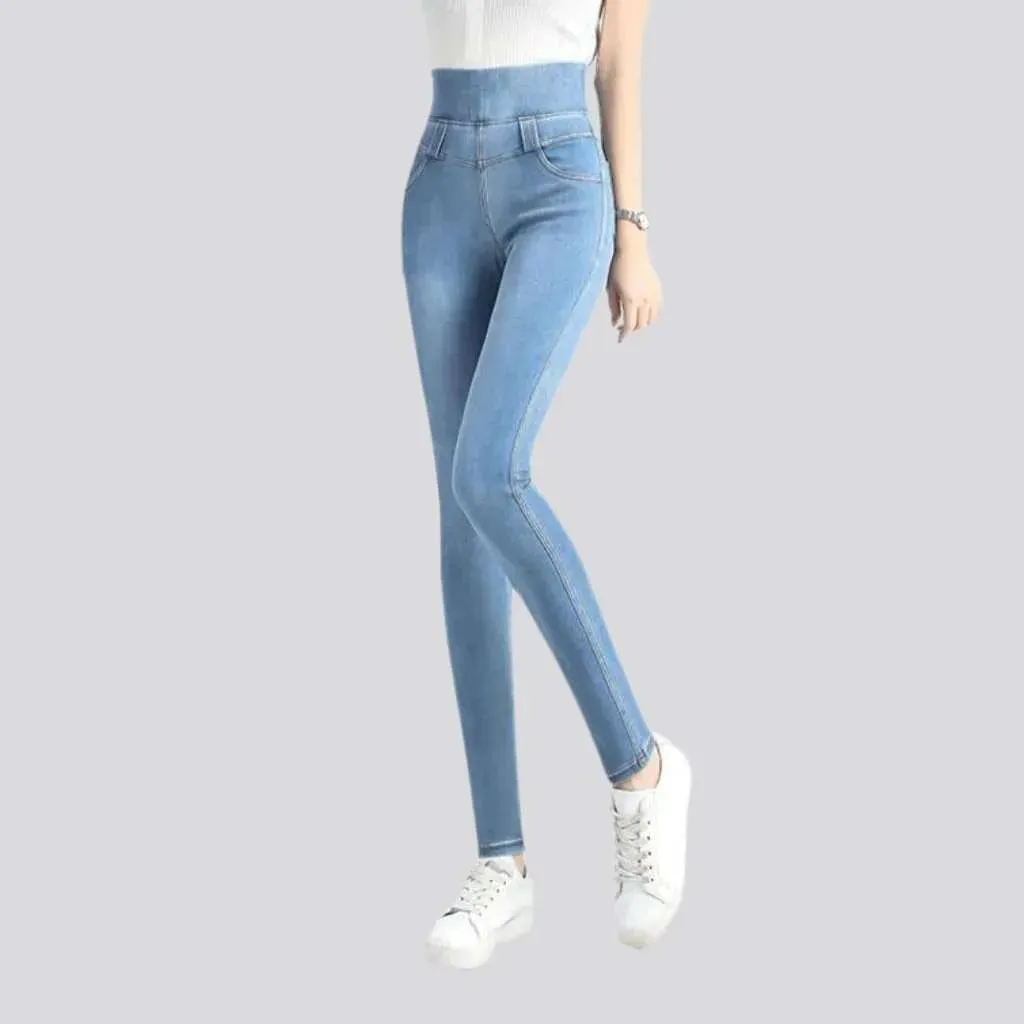 Stonewashed women's casual jeans