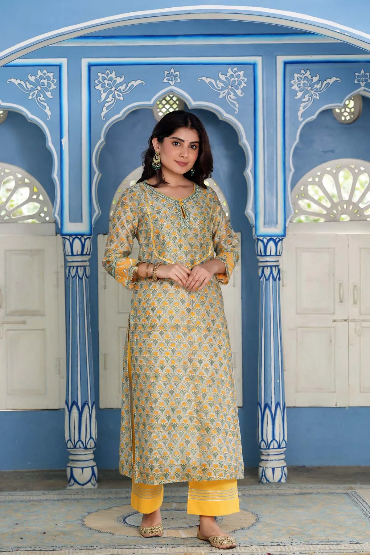 Straight Fit Kurta/Dupatta Set In Olive Green Color