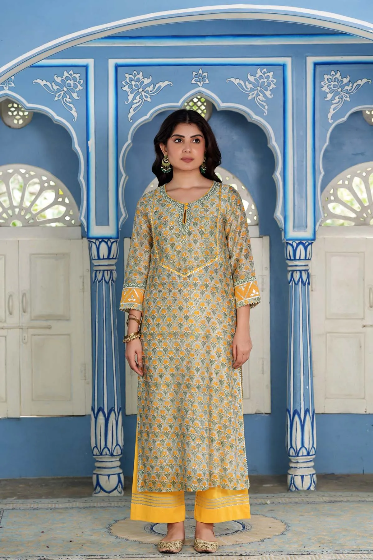 Straight Fit Kurta/Dupatta Set In Olive Green Color