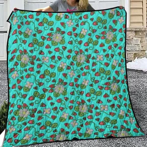 Strawberry Dreams Turquoise Lightweight & Breathable Quilt With Edge-wrapping Strips