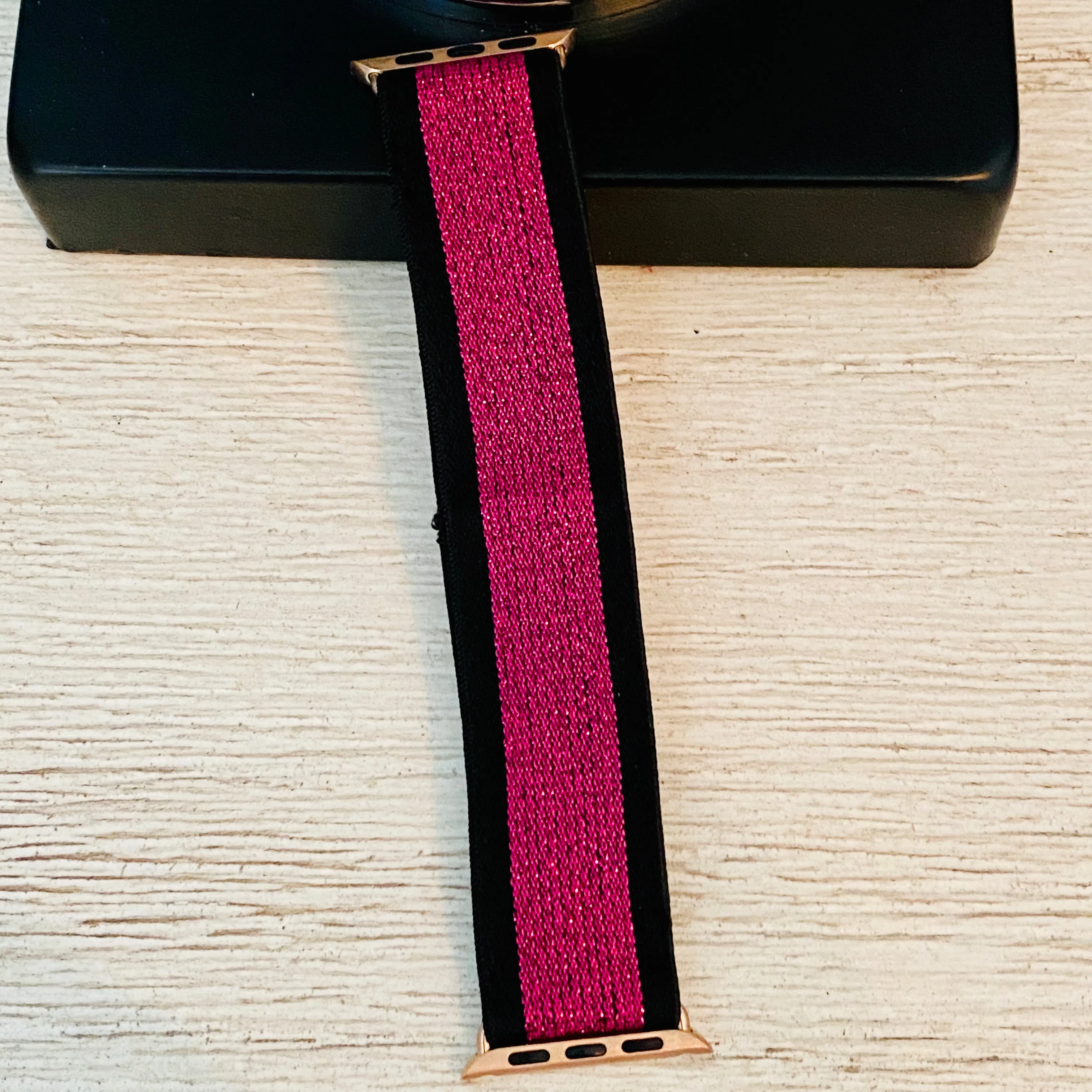 Stretchable Elastic Shimmering Pink Print Band For Apple Watch