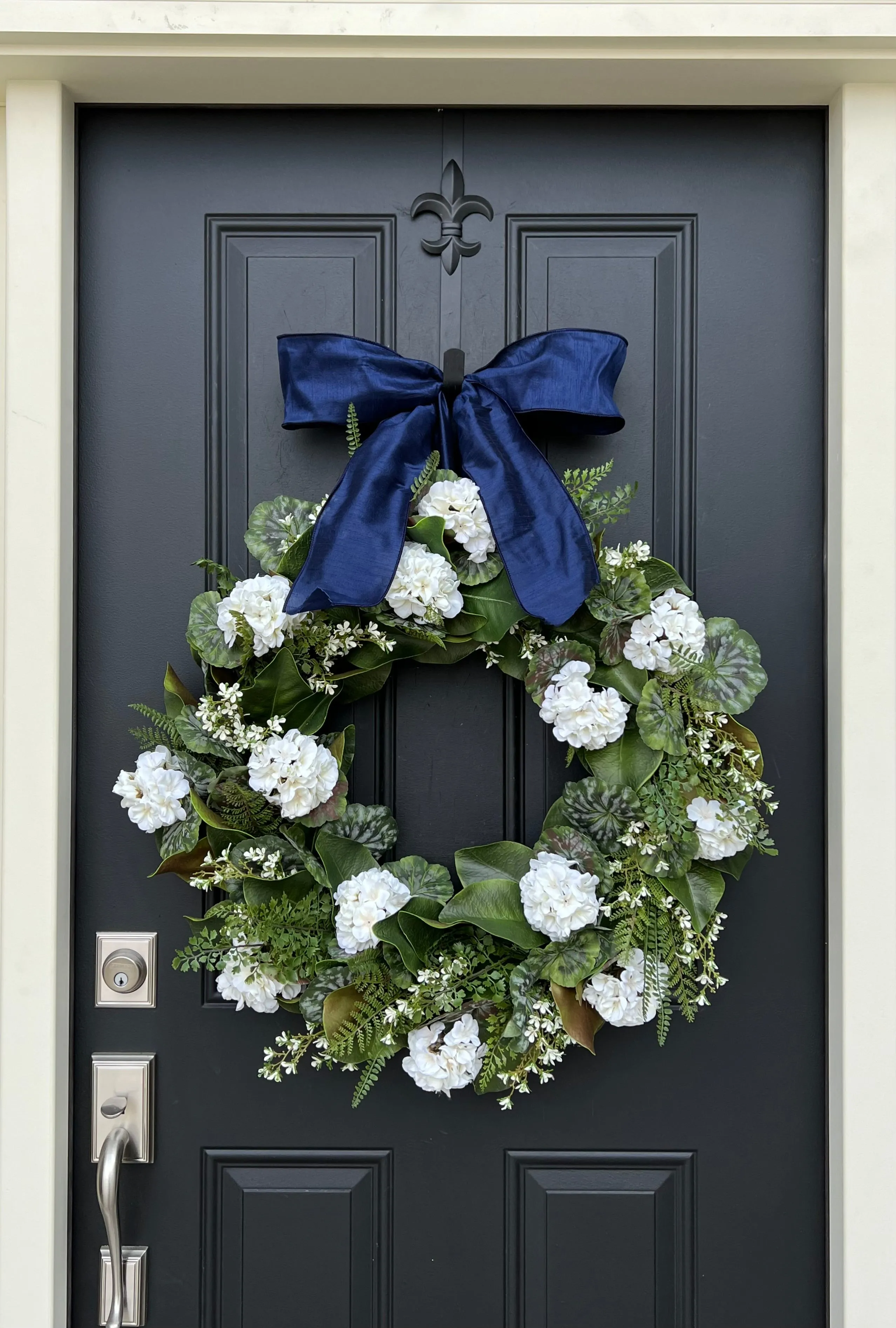 Summer White Geranium Wreath